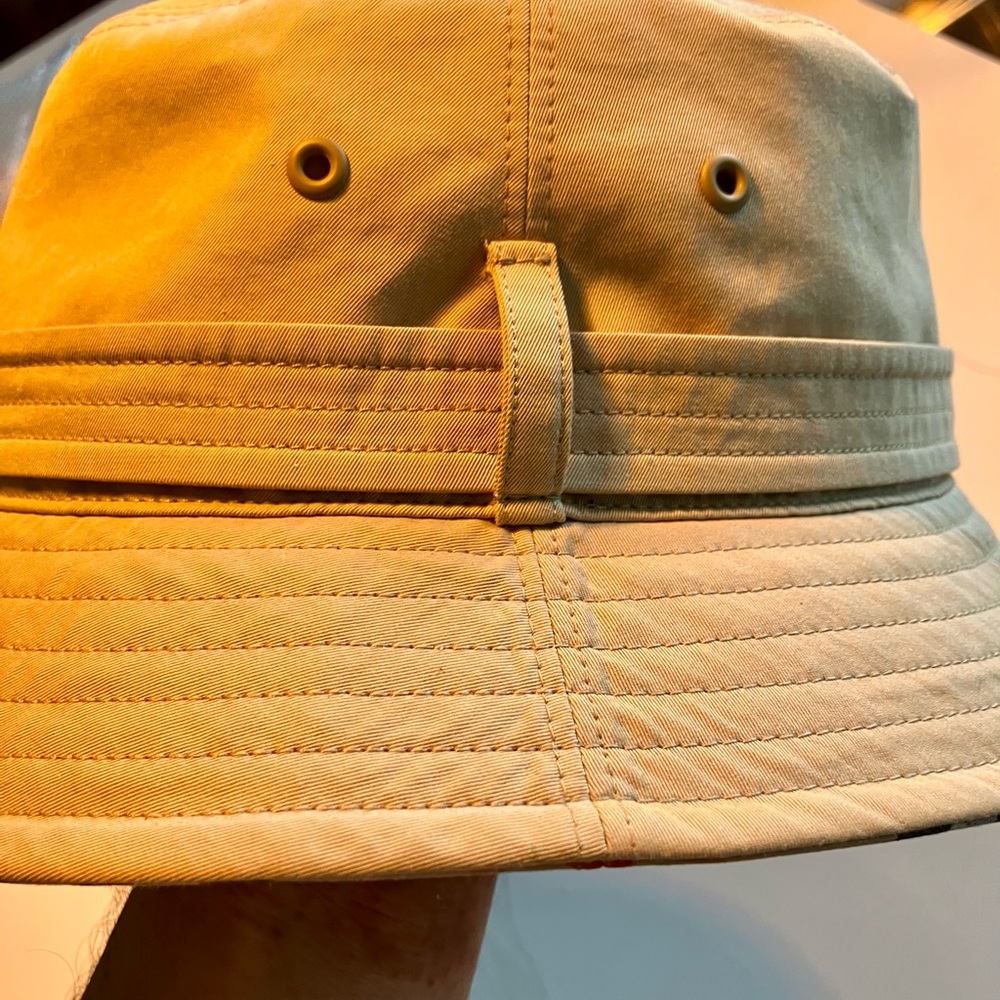 Burberry Tan Bucket Hat Classic Accessories - Picture 7 of 8